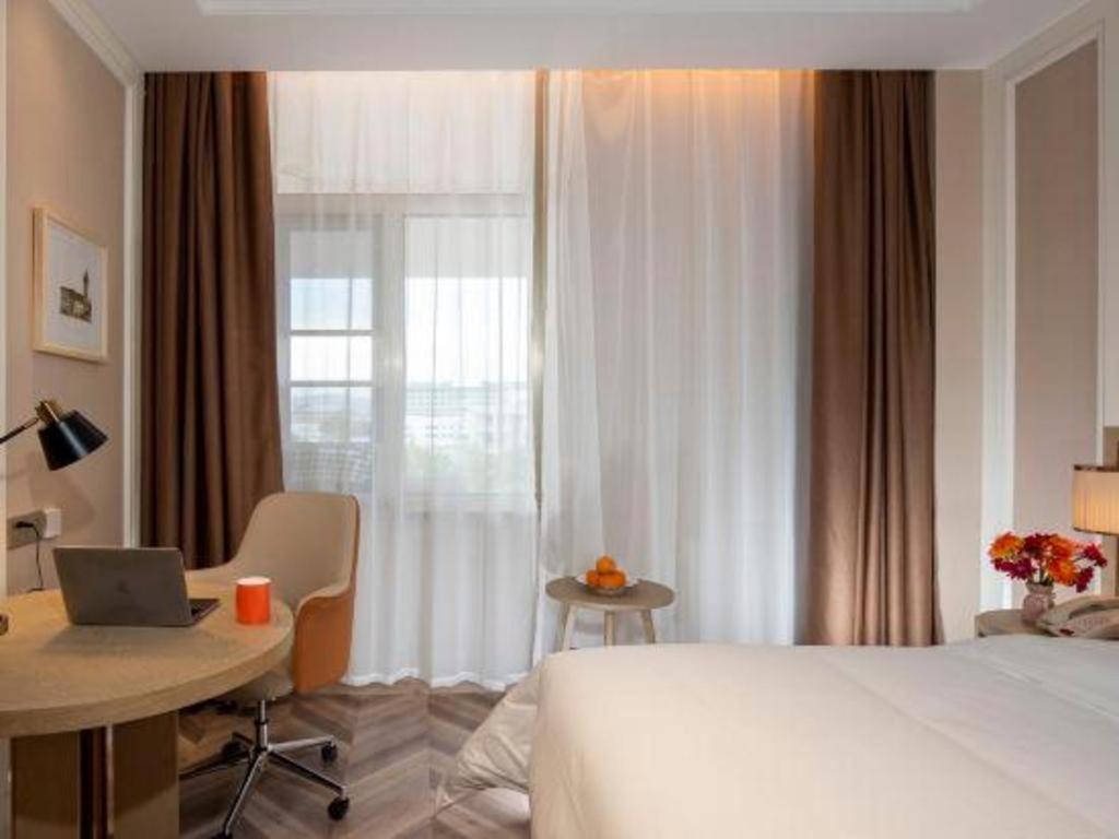 Vienna Changping Science And Technology Park 3*